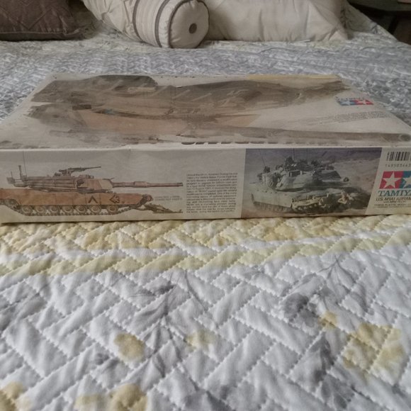 Tamiya M1A1 Abrams with Mine Plow 1/35 Sealed - Picture 4 of 6